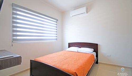 House, Multiple Beds