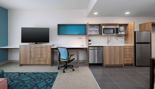 Suite, 1 King Bed (Hearing)