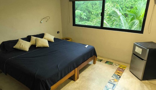 Deluxe Room, 1 King Bed, Ensuite