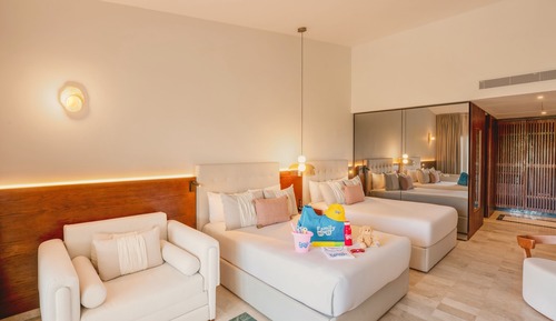 Family Selection Junior Suite Vista al Jardin Single Use