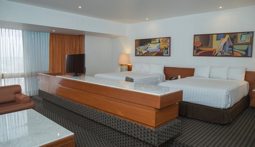 Panoramic Suite, 2 Queen Beds, City View, Tower