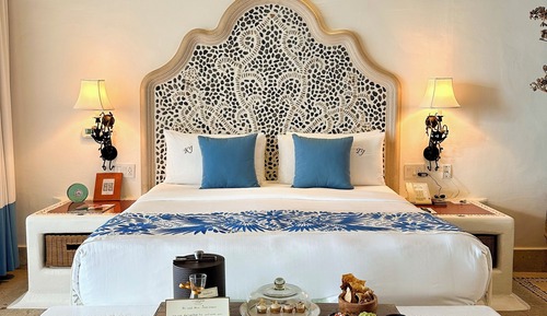 Ocean Front  King Size Bed Junior Suite