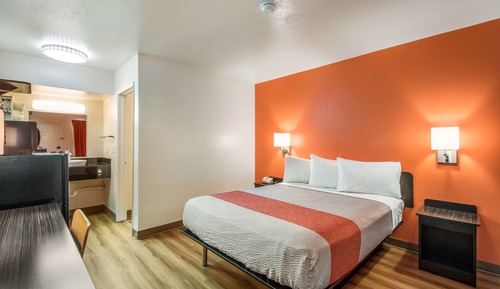 Standard Room, 1 Double Bed, Accessible, Non Smoking