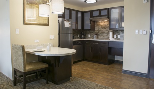 Studio Suite, 1 King Bed, Accessible, Kitchen