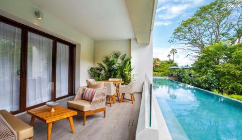 Junior King Suite (Adults Only)