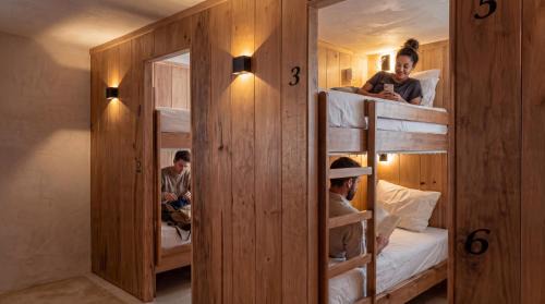 Bed in 6-Bed Mixed Dormitory Room