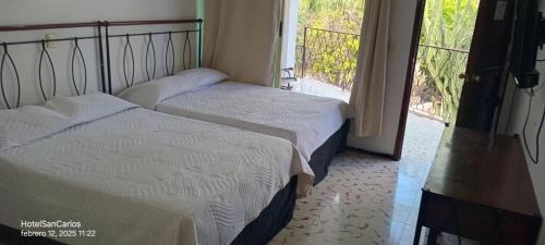 Standard Two Beds 