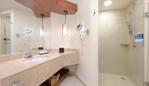 Double or Twin Room with Partial Sea View
