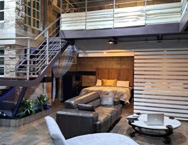 Three-Bedroom Deluxe Apartment