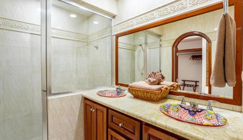 Three-Bedroom Superior Apartment