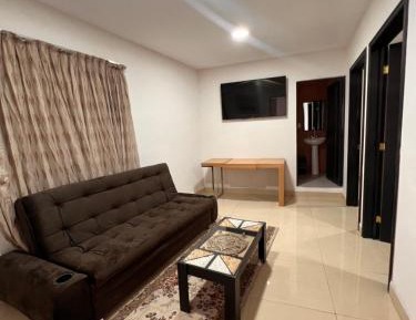 Deluxe Family Room