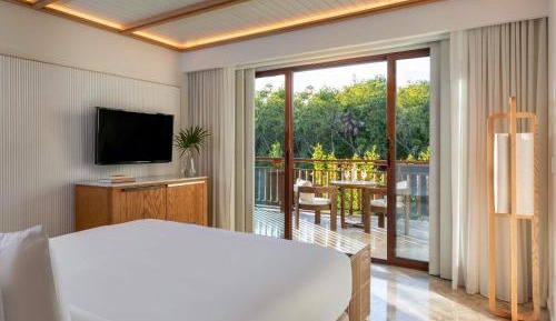Signature One-Bedroom King Casita with Sofa Bed and Lagoon View