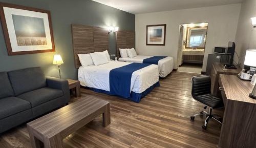 Suite with Two Double Beds - Non-Smoking