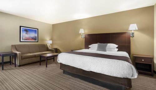 King Room with Sofa Bed - Non-Smoking