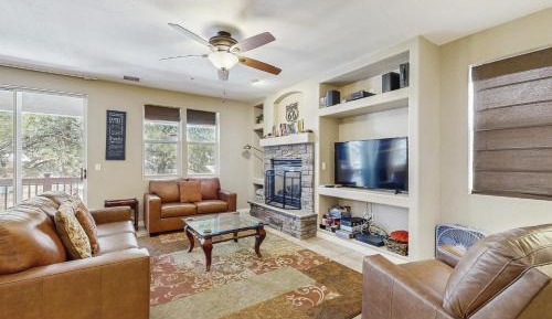 Five Bedroom Holiday Home