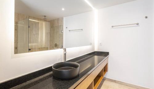 Studio Apartment with Balcony