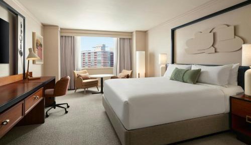 King Room with City View - High Floor