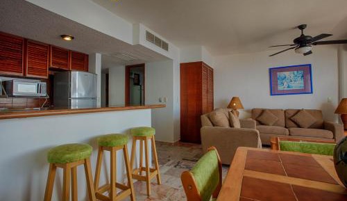 One Bedroom Ocean Front Suite