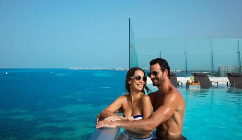 Preferred Club Deluxe Ocean View Plunge Pool 2 Queens