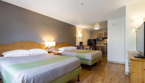 Queen Room with Two Queen Beds - Non-Smoking