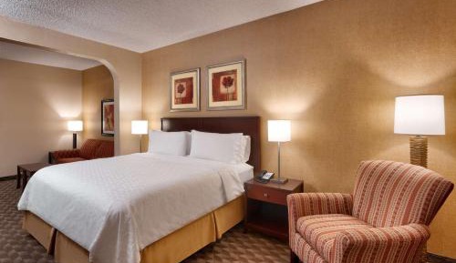King Suite with Sofa Bed - Non-Smoking