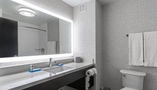 Suite - Mobility Access/Hearing Accessible