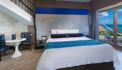 Heaven Deluxe Sky Terrace (One Bedroom) - Adults Only