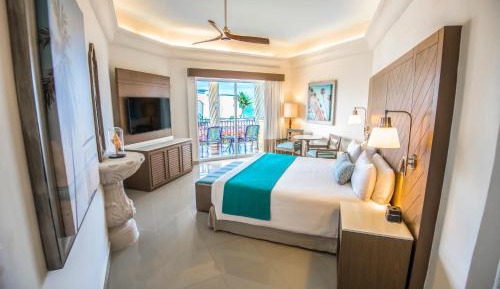 Junior Suite 1 King Bed, Oceanview 