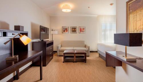 Studio Queen Suite