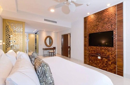 Cabo San Lucas Resort | Ultra LUX 5-Diamond 3B OceanFront Loft Suite at Garza Blanca Beach Resort - Cabo