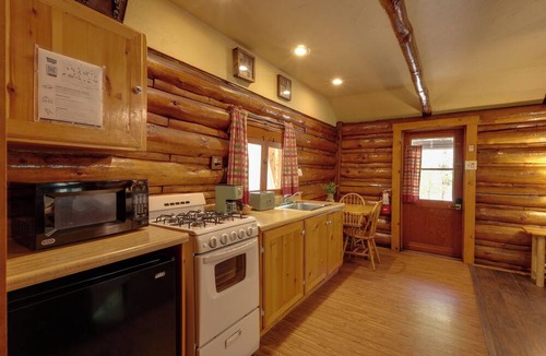 Sedona Apartment | Sedona Studio w/On-Site Hiking & Creek Access!