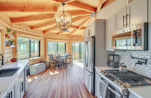 Summerhaven Cabin | Cabin w/Views, 3 Mi to Mount Lemmon Ski Valley!
