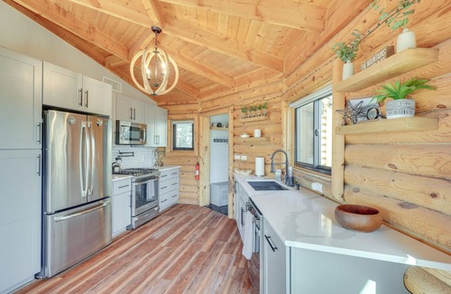 Summerhaven Cabin | Cabin w/Views, 3 Mi to Mount Lemmon Ski Valley!
