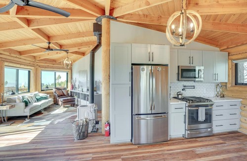 Summerhaven Cabin | Cabin w/Views, 3 Mi to Mount Lemmon Ski Valley!