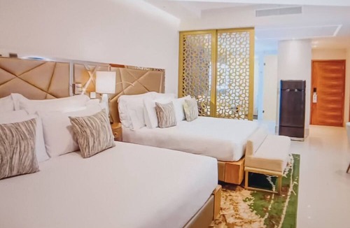 Cabo San Lucas Resort | Garza Luxury Oceanfront meets Los Cabos with 5 Star Resort living