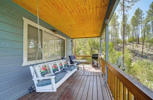 Ponderosa Park Cabin | Deck, Trails & Forest Views! Ponderosa Park Cabin