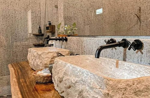 Zona Hotelera Hotel | Exclusive Plunge Pool Villa Rooftop & Beach Access