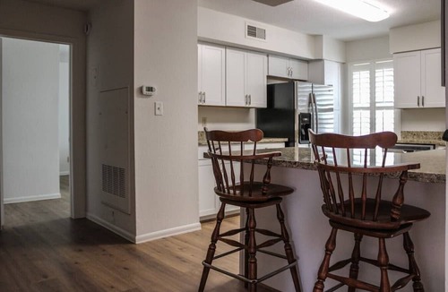 Paradise Valley Oasis House | 87 Mountain View - Private Bedroom with Shared Bathroom