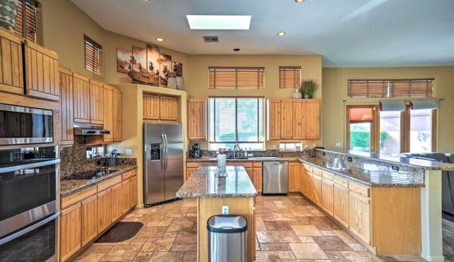 Buckskin Desert Oasis with Pool & Hot Tub-Spring Training, Lake Pleasant & more
